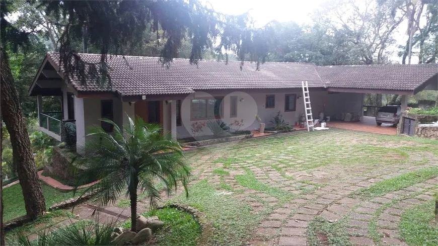 Foto 1 de Casa com 3 Quartos à venda, 600m² em Serra da Cantareira, Mairiporã