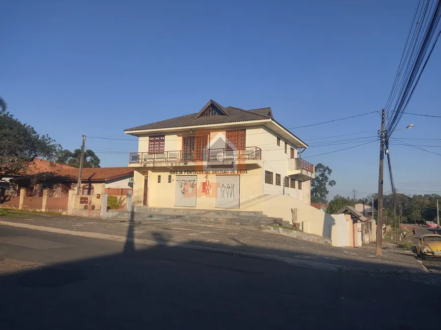 Foto 1 de Sobrado com 3 Quartos à venda, 362m² em Uvaranas, Ponta Grossa