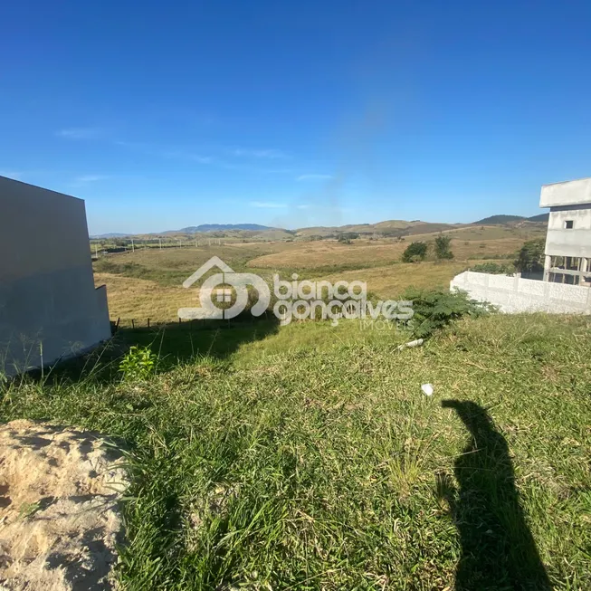 Foto 1 de Lote/Terreno à venda, 250m² em Vila Verde, Resende