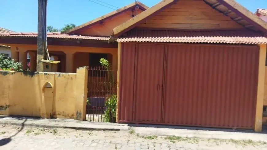 Foto 1 de Casa com 2 Quartos à venda, 210m² em Santo Amaro de Campos, Campos dos Goytacazes