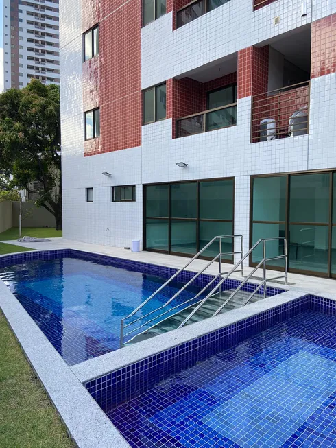 Foto 1 de Apartamento com 3 Quartos para alugar, 66m² em Casa Amarela, Recife