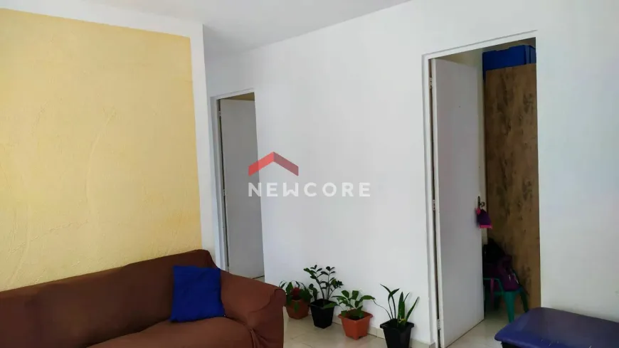 Foto 1 de Apartamento com 2 Quartos à venda, 48m² em Itaquera, São Paulo