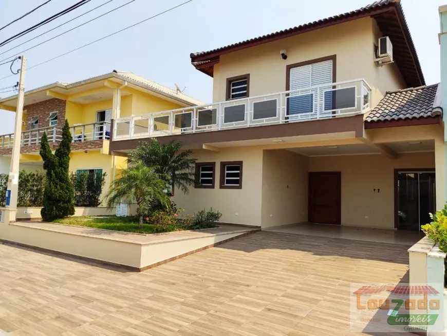 Foto 1 de Sobrado com 4 Quartos à venda, 300m² em Jardim Três Marias, Peruíbe