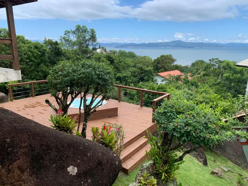 Foto 1 de Casa com 4 Quartos à venda, 230m² em Cacupé, Florianópolis