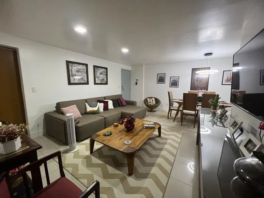 Foto 1 de Apartamento com 3 Quartos à venda, 100m² em Jatiúca, Maceió