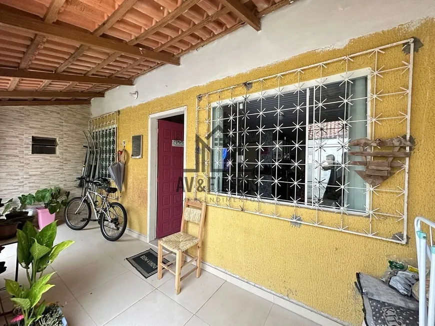 Foto 1 de Casa com 2 Quartos à venda, 53m² em Vila Ipanema, Piraquara