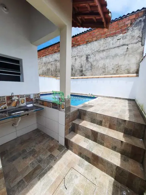 Foto 1 de Casa com 2 Quartos à venda, 65m² em Centro, Mongaguá