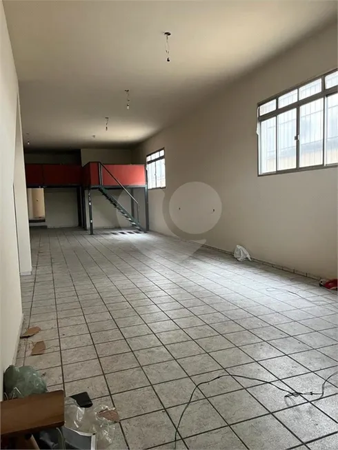 Foto 1 de Galpão/Depósito/Armazém para alugar, 290m² em Saúde, São Paulo