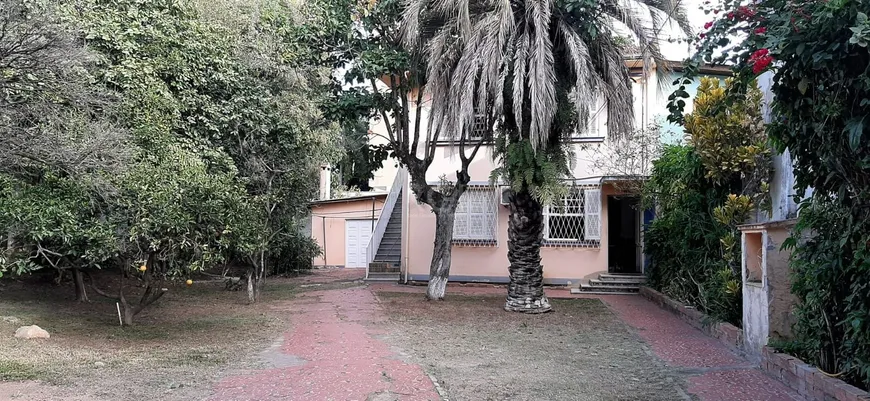 Foto 1 de Casa com 6 Quartos à venda, 201m² em Medianeira, Porto Alegre