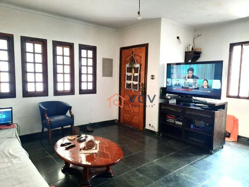 Foto 1 de Sobrado com 4 Quartos para alugar, 350m² em Vila Guarani, São Paulo