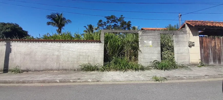 Foto 1 de Lote/Terreno à venda, 450m² em Cajueiro, Maricá