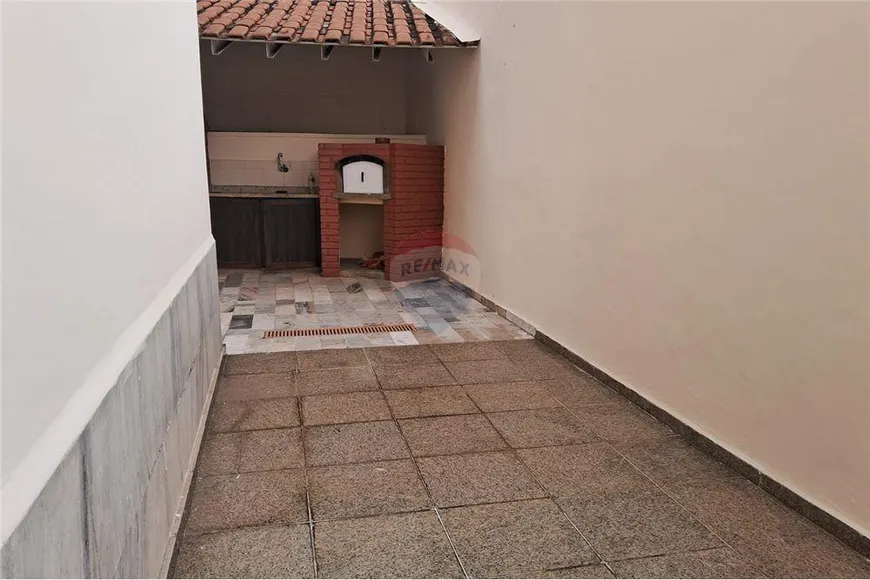 Foto 1 de Sobrado com 3 Quartos para alugar, 230m² em Vila Romana, São Paulo