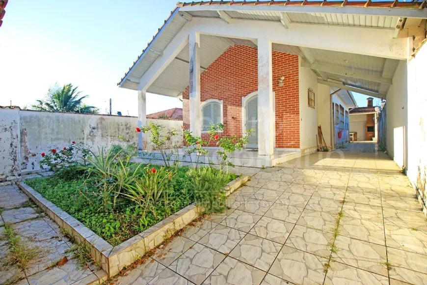 Foto 1 de Casa com 3 Quartos à venda, 143m² em Nova Peruíbe, Peruíbe