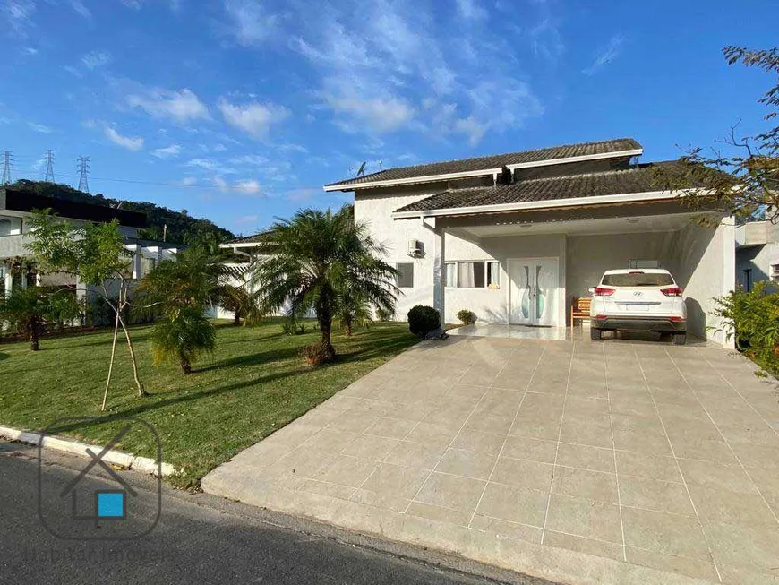 Foto 1 de Casa com 3 Quartos à venda, 160m² em Bellard, Guararema