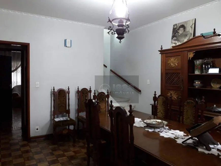 Foto 1 de Sobrado com 3 Quartos à venda, 202m² em Vila Assuncao, Santo André