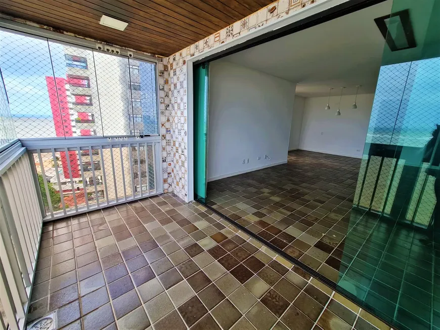 Foto 1 de Apartamento com 3 Quartos à venda, 175m² em Candeias, Jaboatão dos Guararapes