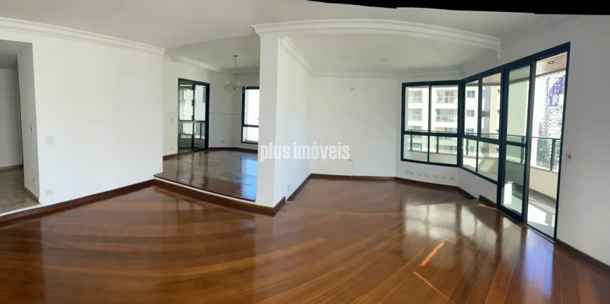 Foto 1 de Apartamento com 4 Quartos para alugar, 221m² em Moema, São Paulo