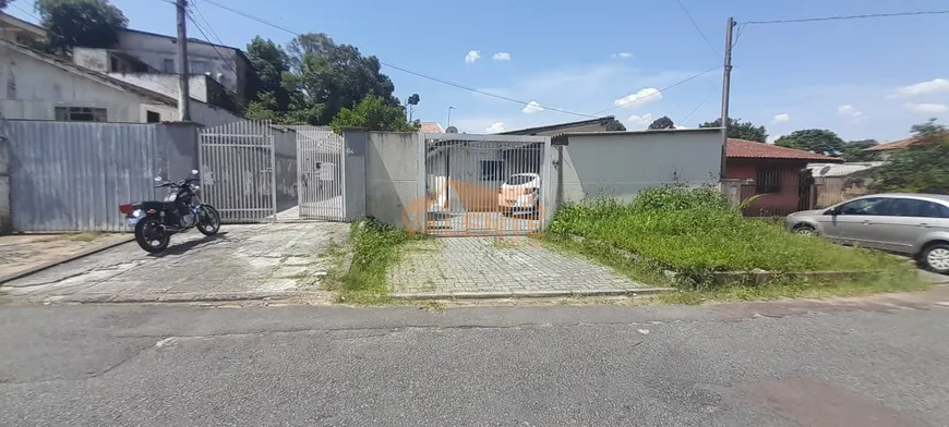 Foto 1 de Casa com 3 Quartos à venda, 360m² em Campo Comprido, Curitiba