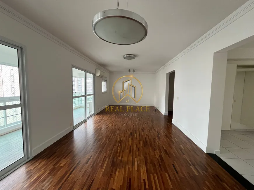 Foto 1 de Apartamento com 3 Quartos para alugar, 140m² em Vila Olímpia, São Paulo