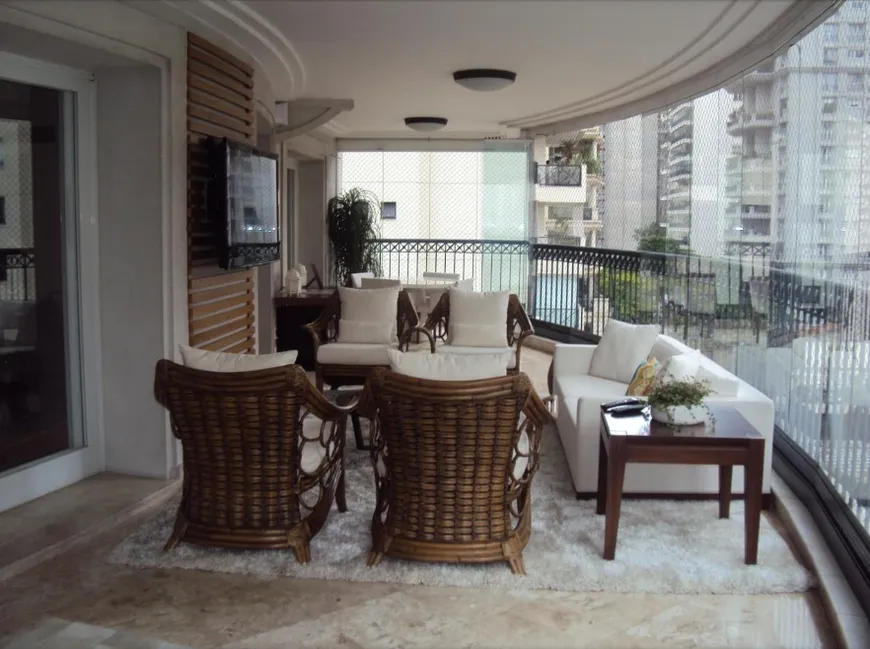 Foto 1 de Apartamento com 4 Quartos à venda, 443m² em Itaim Bibi, São Paulo