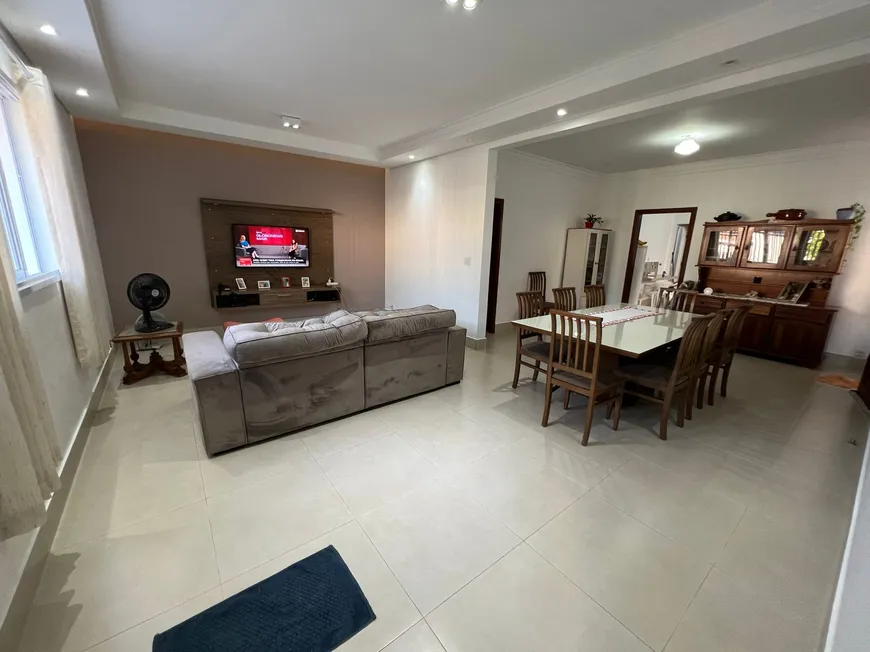 Foto 1 de Casa com 4 Quartos à venda, 270m² em Jardim Magnólia, Campinas