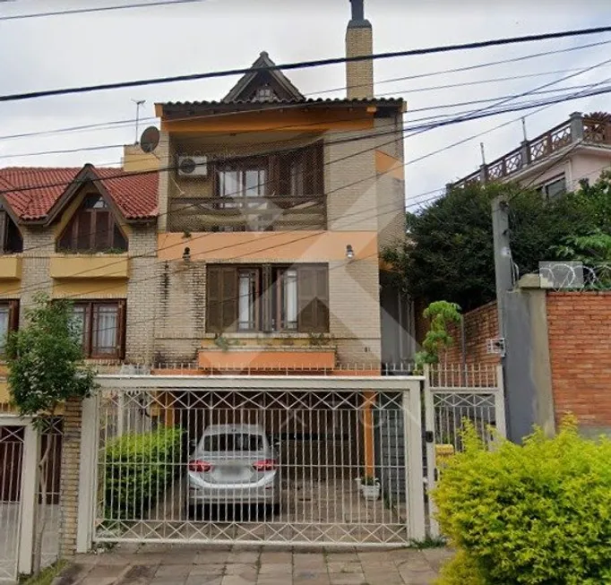 Foto 1 de Casa com 3 Quartos à venda, 315m² em Chácara das Pedras, Porto Alegre