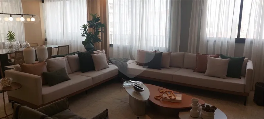 Foto 1 de Apartamento com 3 Quartos à venda, 168m² em Pinheiros, São Paulo