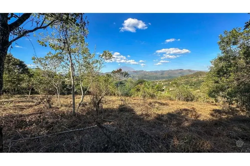 Foto 1 de Lote/Terreno à venda, 1730m² em Vila do Ouro, Nova Lima