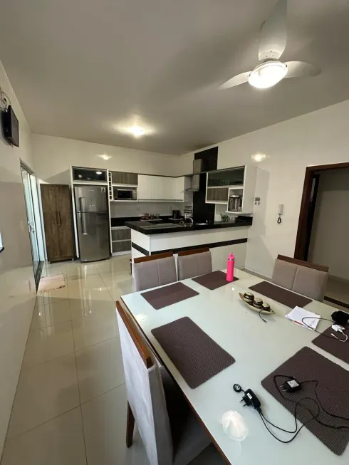 Foto 1 de Casa com 3 Quartos à venda, 224m² em Residencial Irineu Zanetti, Franca