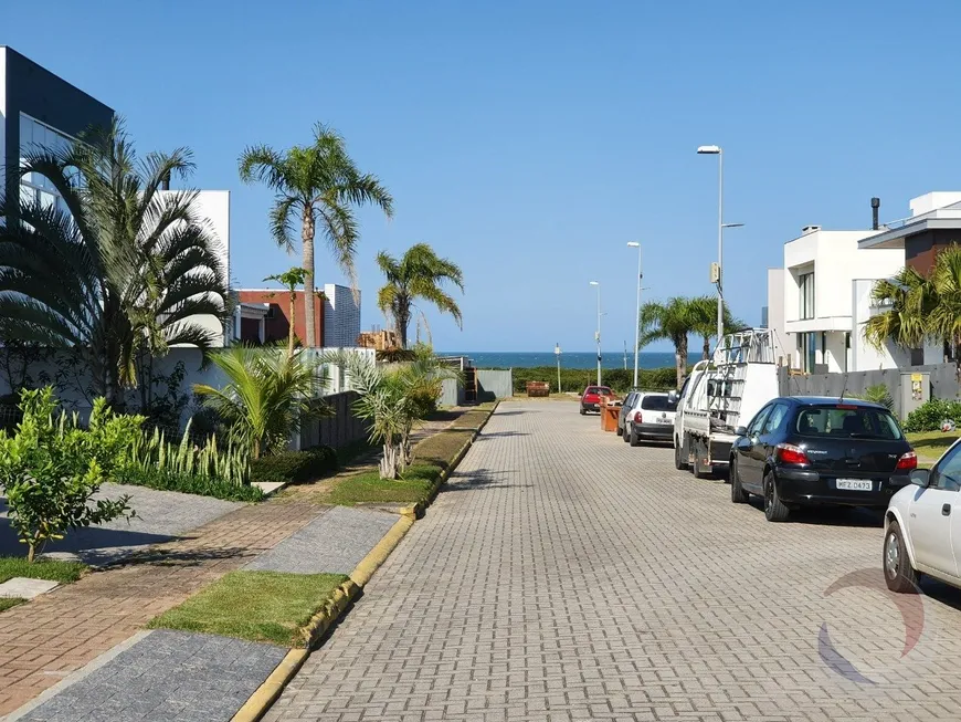 Foto 1 de Casa com 3 Quartos à venda, 243m² em Morro das Pedras, Florianópolis