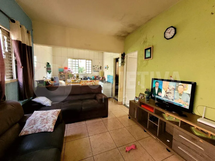 Foto 1 de Casa com 3 Quartos à venda, 70m² em Tibery, Uberlândia