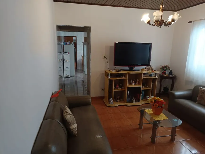 Foto 1 de Casa com 2 Quartos à venda, 120m² em Vila Hamburguesa, São Paulo