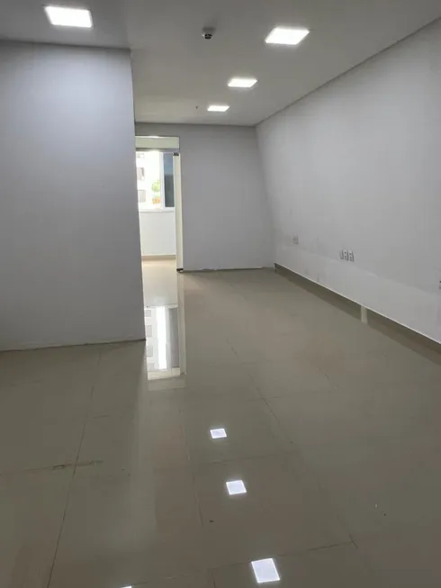 Foto 1 de Sala Comercial com 1 Quarto para alugar, 35m² em Park Lozândes, Goiânia