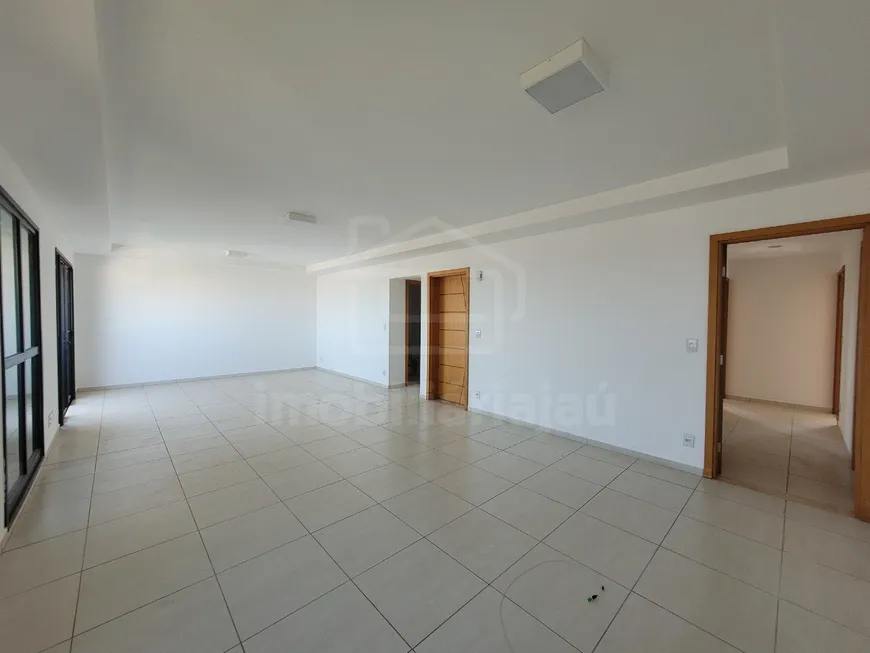 Foto 1 de Apartamento com 3 Quartos para alugar, 187m² em Vila Assis, Jaú