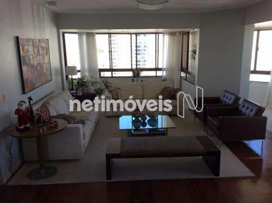 Foto 1 de Apartamento com 4 Quartos à venda, 305m² em Chame-Chame, Salvador