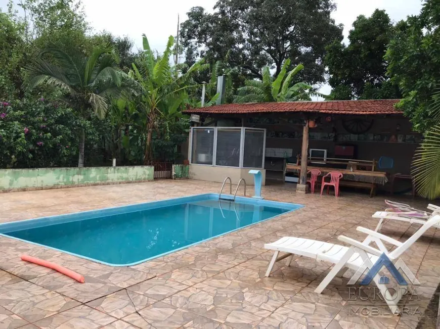 Foto 1 de Fazenda/Sítio com 3 Quartos à venda, 180m² em , Sertaneja