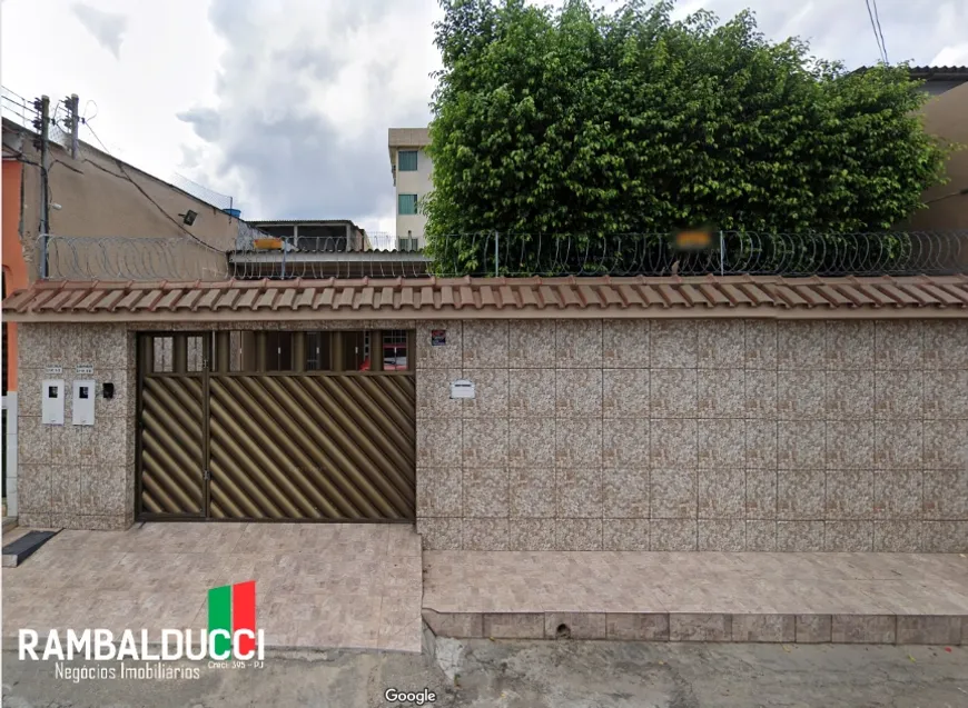Foto 1 de Casa com 3 Quartos para alugar, 127m² em Nova Esperança, Manaus