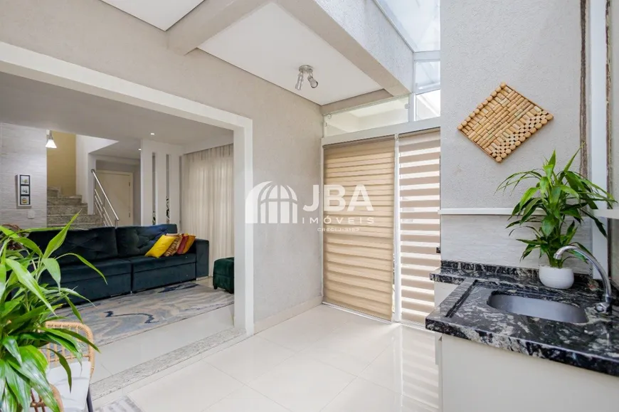 Foto 1 de Sobrado com 3 Quartos à venda, 140m² em Guabirotuba, Curitiba