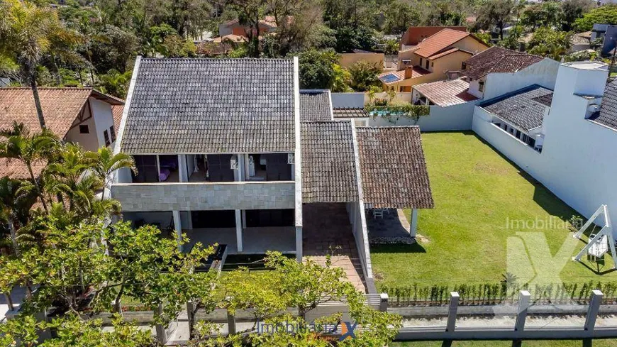 Foto 1 de Casa com 4 Quartos para venda ou aluguel, 337m² em Atami, Pontal do Paraná