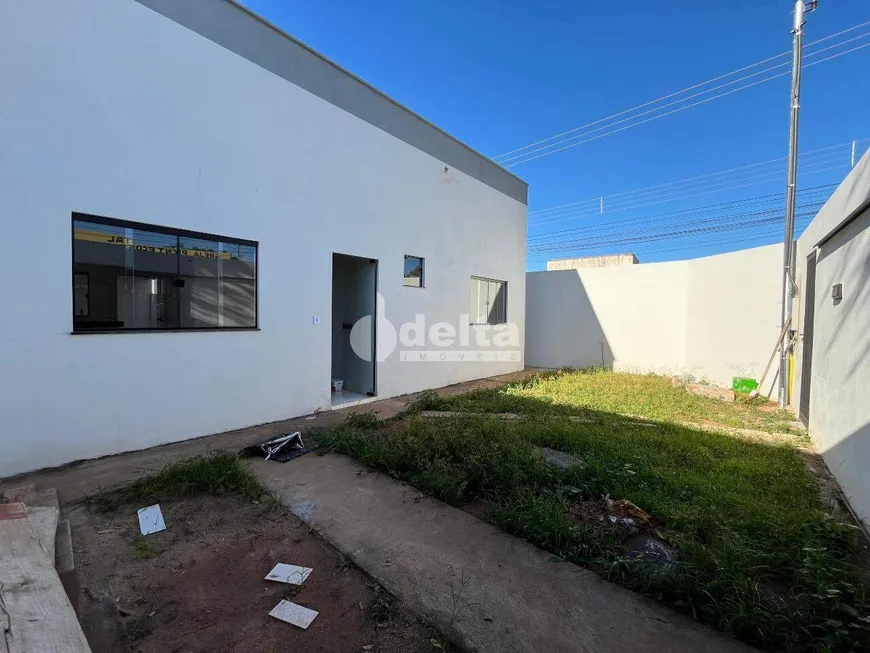 Foto 1 de Casa com 3 Quartos à venda, 67m² em Jardim Canaã, Uberlândia