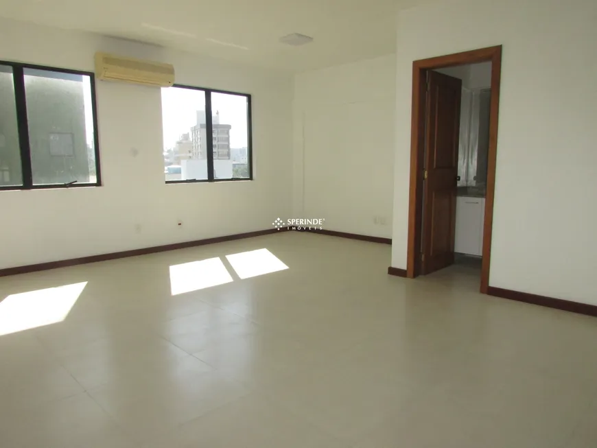 Foto 1 de Sala Comercial para alugar, 165m² em Passo D areia, Porto Alegre