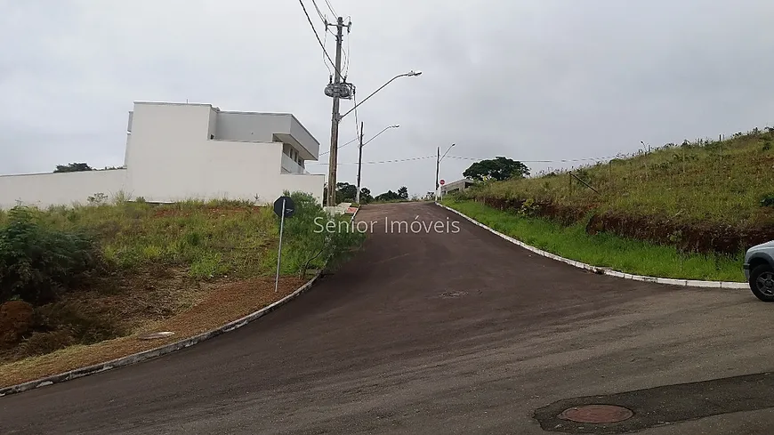 Foto 1 de Lote/Terreno à venda, 585m² em São Pedro, Juiz de Fora