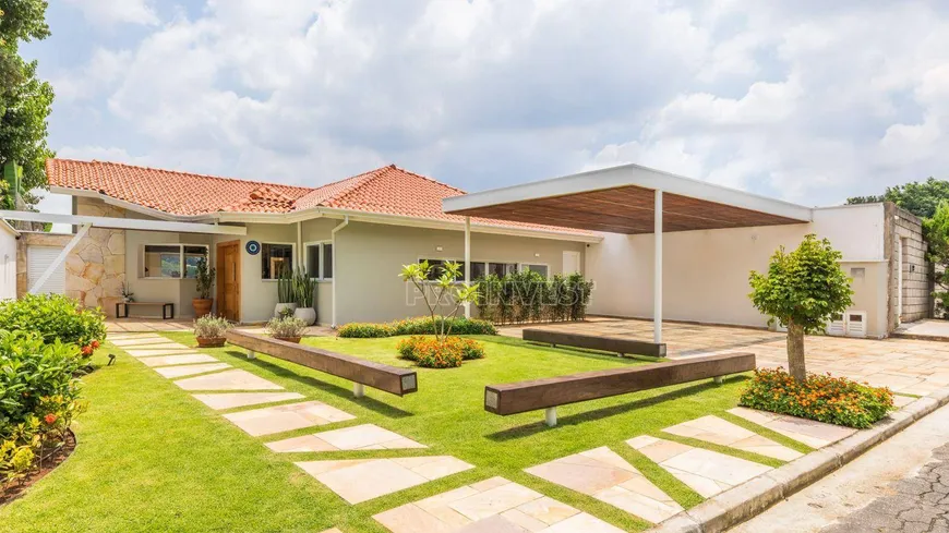 Foto 1 de Casa de Condomínio com 3 Quartos à venda, 370m² em Águas da Fazendinha, Carapicuíba