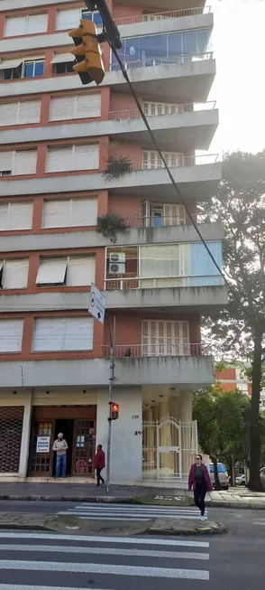 Foto 1 de Apartamento com 3 Quartos à venda, 135m² em Independência, Porto Alegre