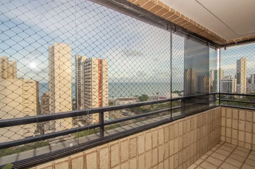 Foto 1 de Apartamento com 3 Quartos para alugar, 180m² em Boa Viagem, Recife