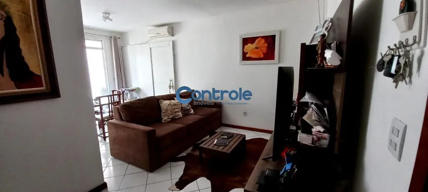 Foto 1 de Apartamento com 2 Quartos à venda, 56m² em Praia Comprida, São José