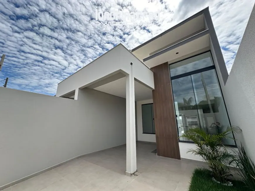 Foto 1 de Casa com 3 Quartos à venda, 105m² em Columbia, Londrina