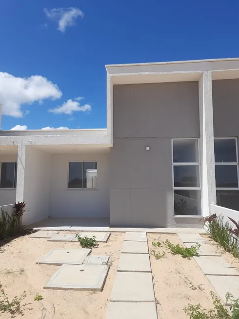 Foto 1 de Casa com 2 Quartos para alugar, 59m² em Aquiraz, Aquiraz