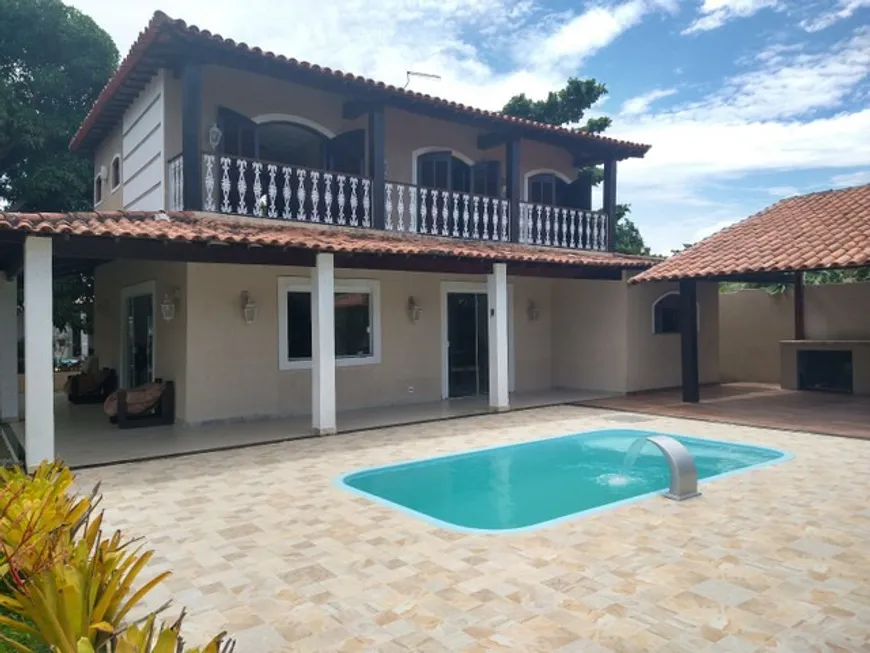 Foto 1 de Casa com 4 Quartos à venda, 250m² em Bananeiras, Araruama