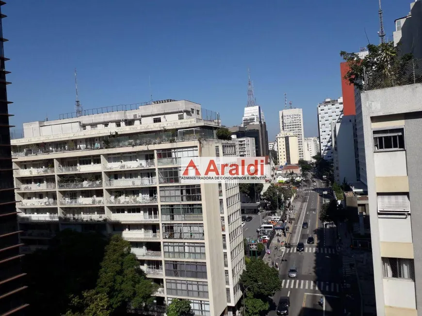 Foto 1 de Apartamento com 3 Quartos à venda, 131m² em Sé, São Paulo